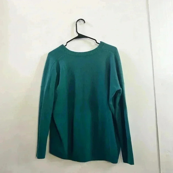 J.Crew Cashmere blue v-neck sweater - Picture 4 of 4